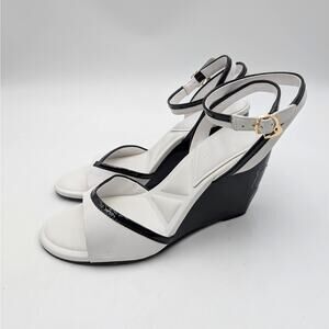 Karl Lagerfeld Paris Kersey Wedge Sandal Women's Bright White Size US8M EU38.5